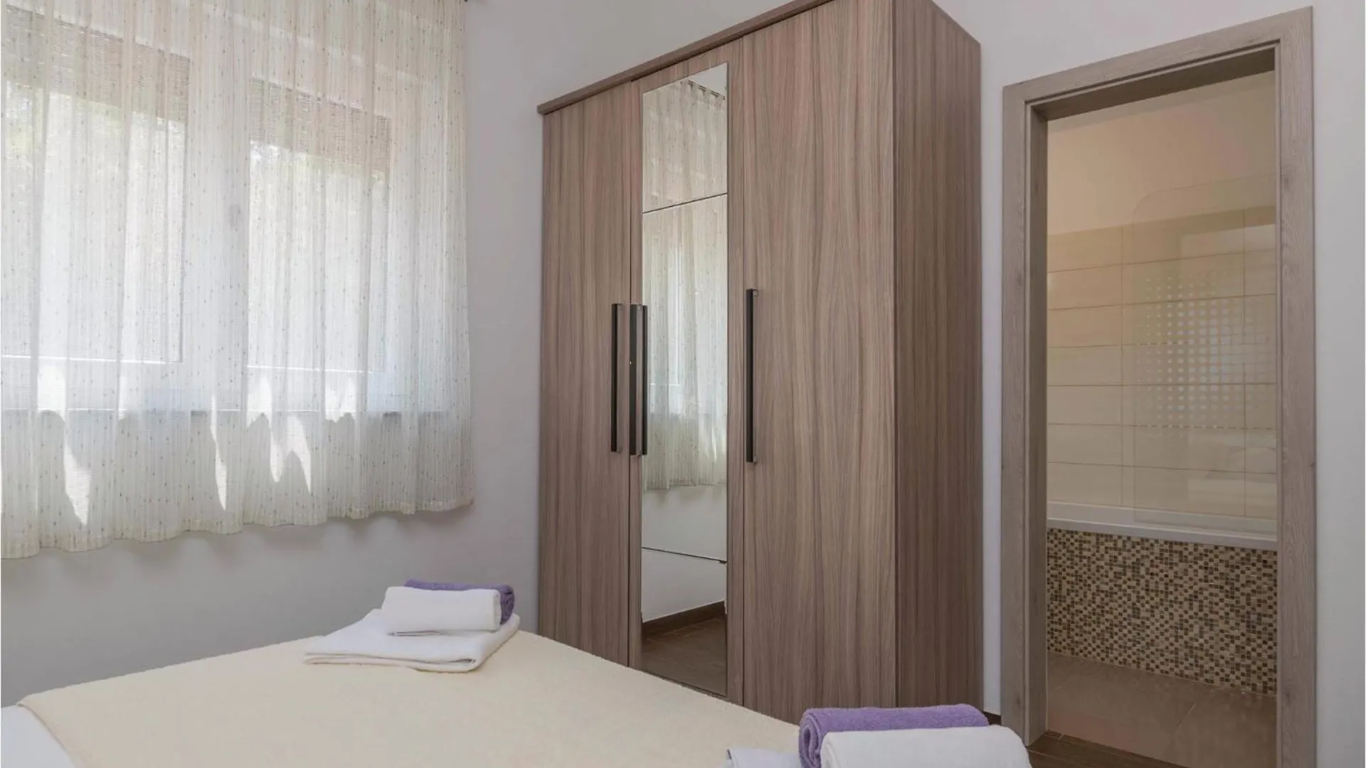 Beautiful Home In Vodnjan With Kitchen Mednjan